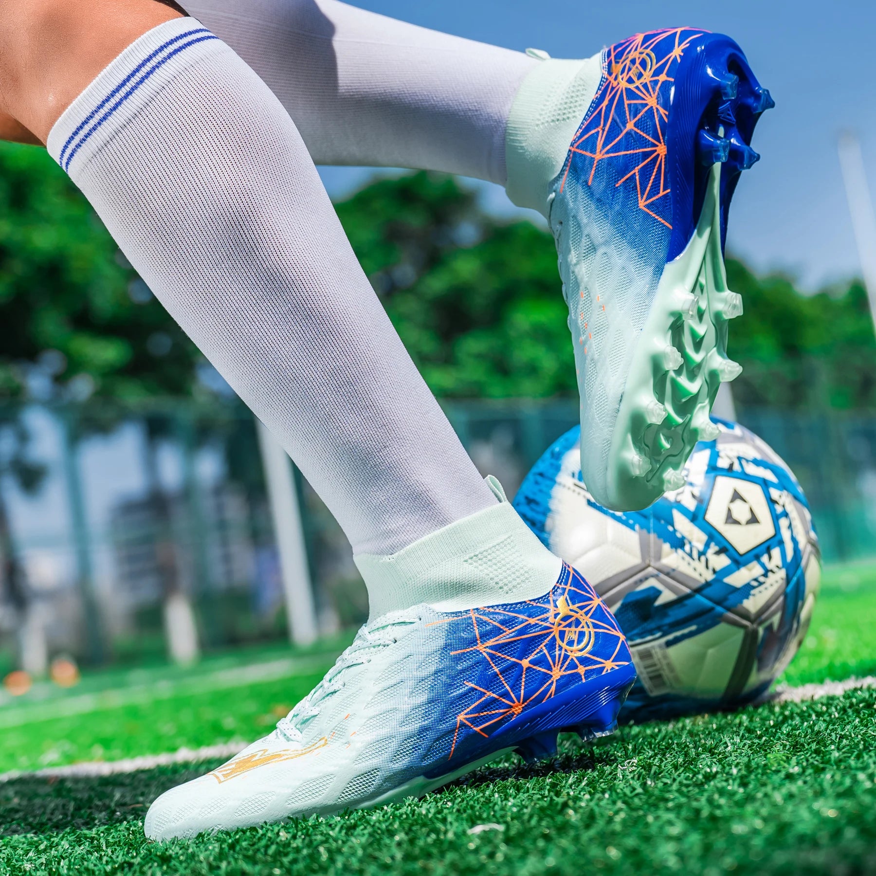 occer Cleats for Men Women High Top Football Boots Geometric Graphic Textured Upper Firm Ground Match Training Shoes 5 Colors