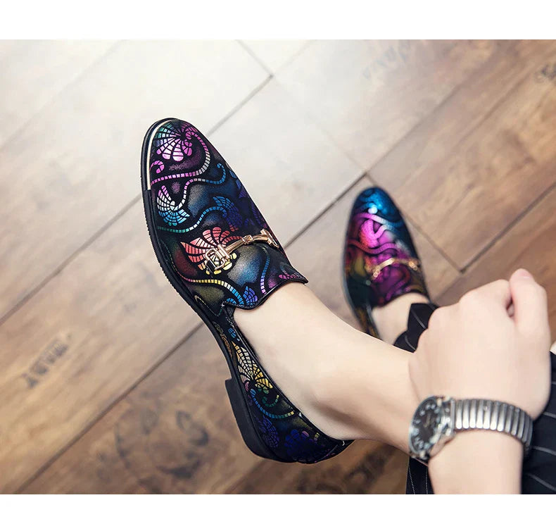 أحذية جلدية رجالية جديدة للرجال، أحذية أكسفورد فاخرة بنمط بريطاني ذهبي وأزرق بنقوش وطنية، أحذية كلاسيكية للرجال لحفلات الزفاف والرقص
