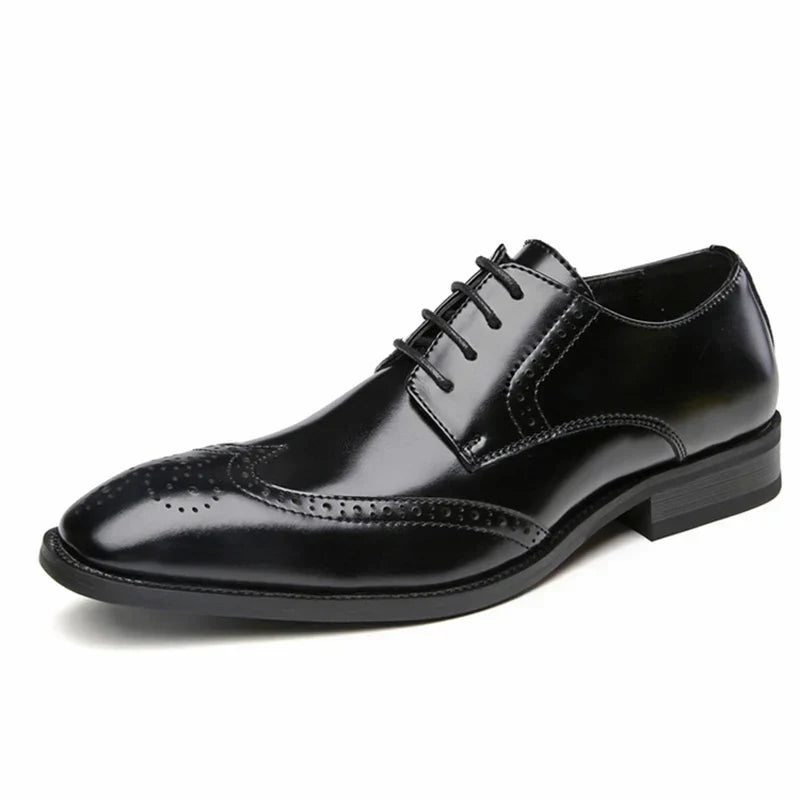Men's Leather Shoes Carved Business Dress Shoes Shoes For Men Pointed British Brock Shoe EU Large Size 39-47 New