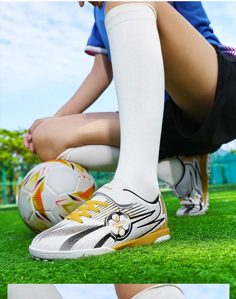 Youth Kids Professional Soccer Cleats Football Boots Non Slip Breathable Lightweight Training Shoes Boys Girls Match Sneakers