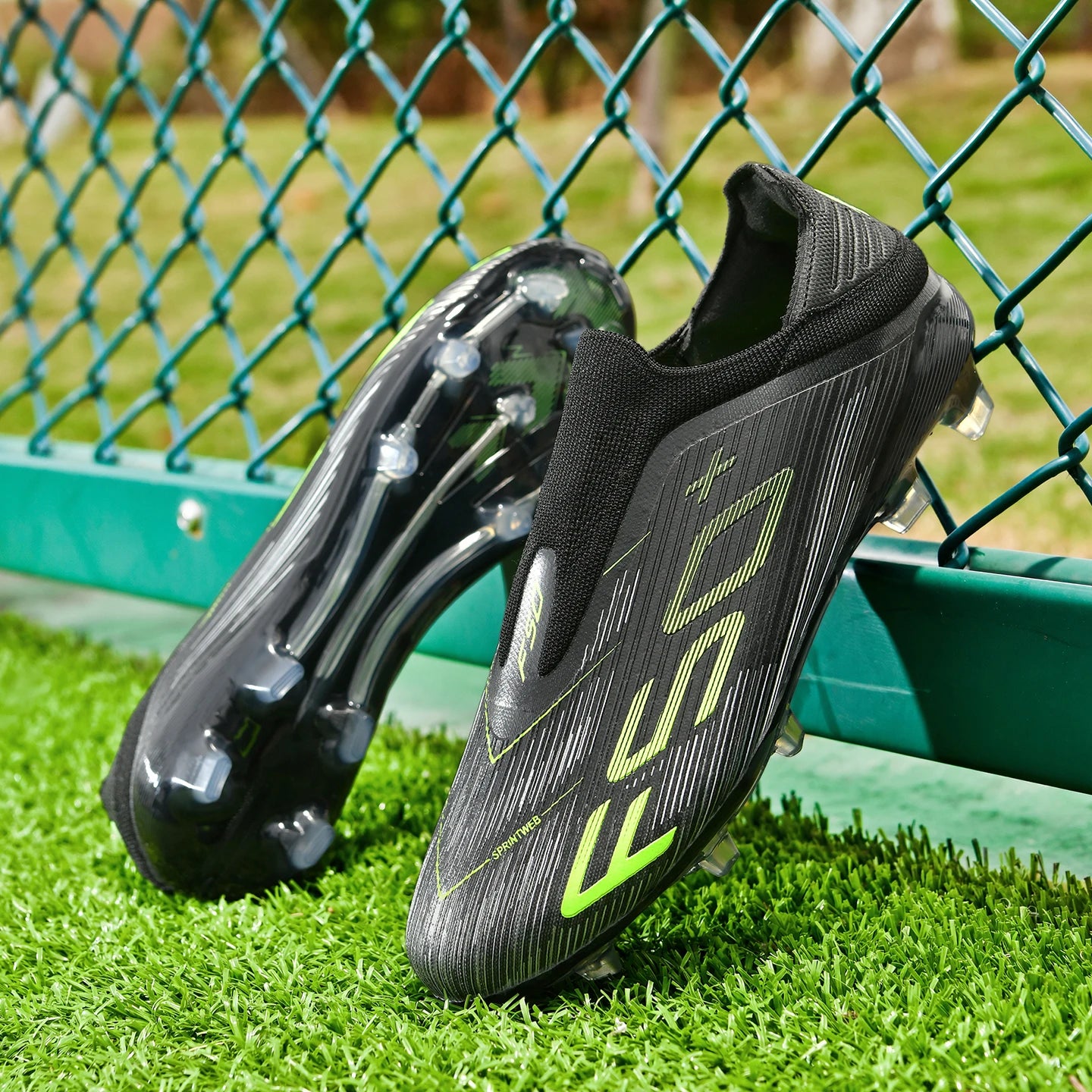 T36 No-lace Mens Soccer Shoes Boys F50 TF/FG Training Football Sneakers for Youth Turf Soccer Cleats Chuteira Campo 35-45