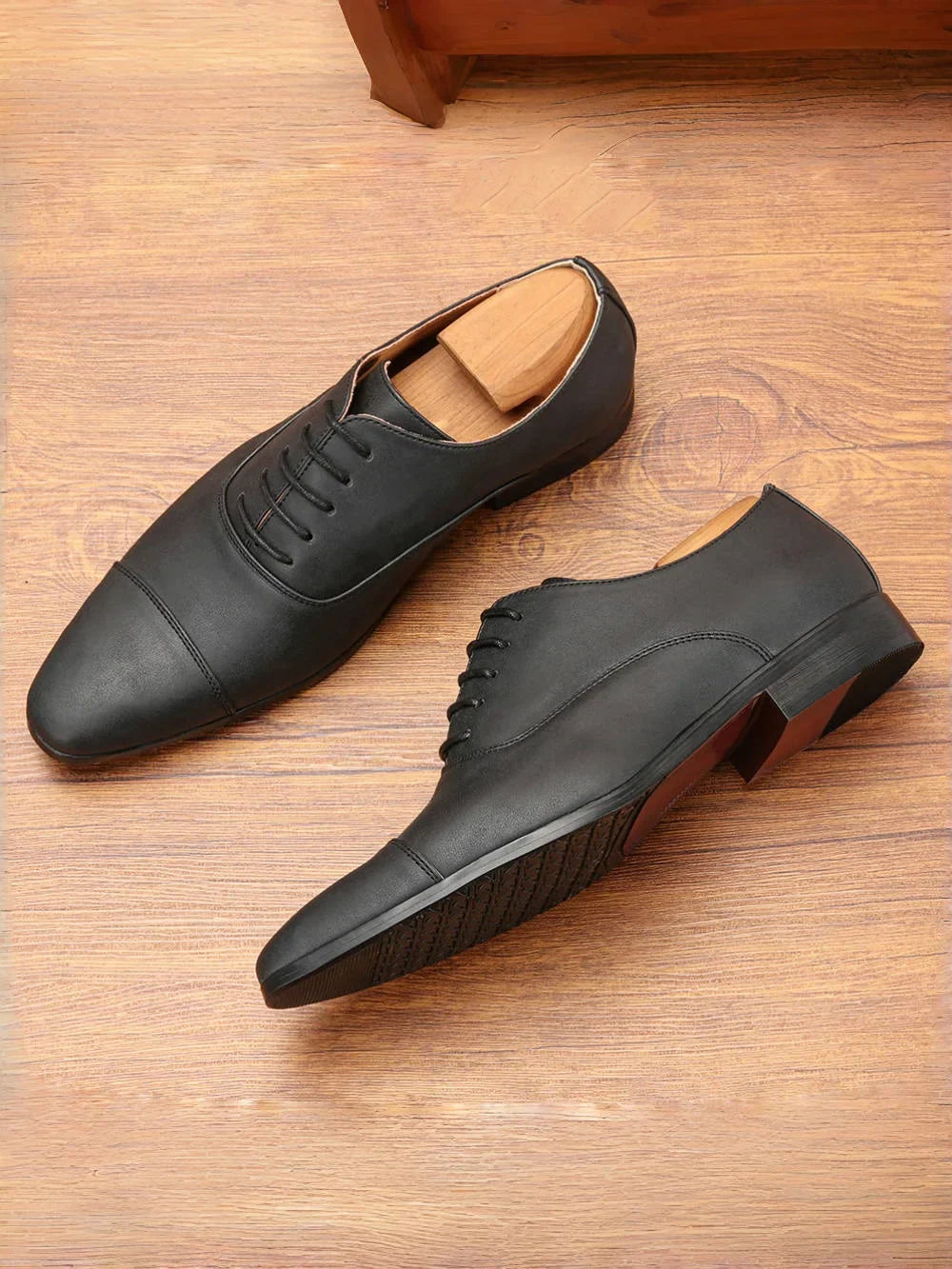 Comfortable dress shoes men, fashionable Oxford gentlemen's social men's shoe