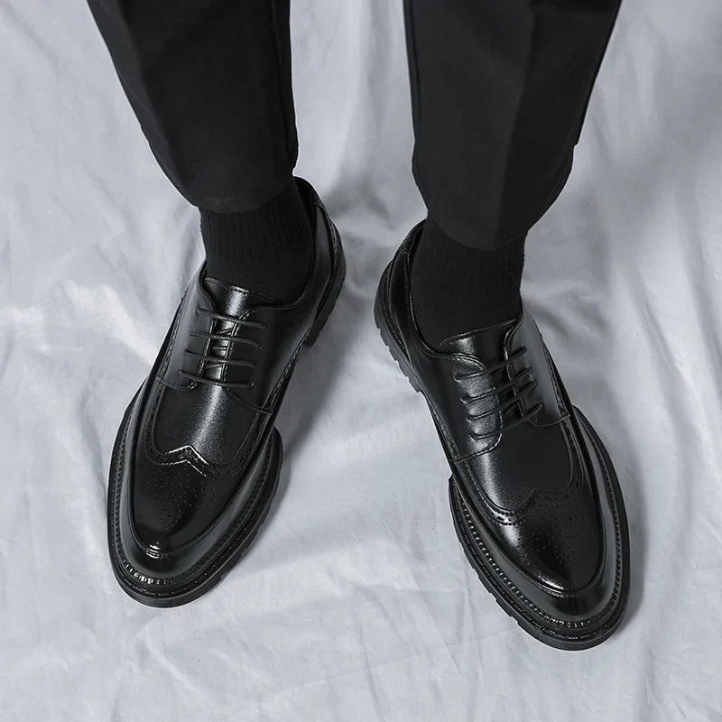 New leather shoes for young men British Brock formal business increase casual black wedding groom lace-up men's shoes