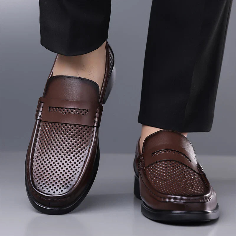 2026 Summer Mens Leather Loafers Slip on Casual Shoes Breathable Moccasins Comfortable Walking Office Flats Male Walking Shoes