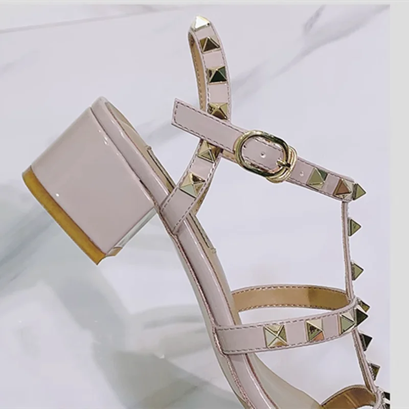Women Elegant Low Heels Sandals Front Open Toe Lock Stud Buckle T-Strap British Shoes Fuchsia Beige Matte/Shiny Leather Pumps 42