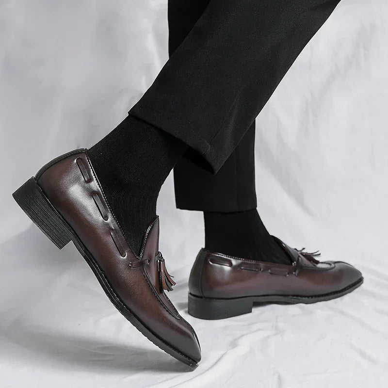 Fashion Shoe Office Shoes for Men Casual Shoes Breathable Leather Loafers Mens Driving Moccasins Comfortable Slip on 2023 Brown