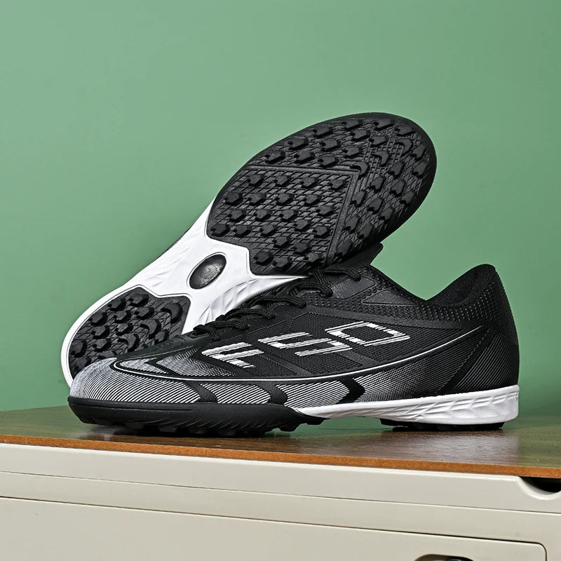New Men Soccer Shoes Sports Shoes Breathable Non-Slip High-quality Outdoor Match Football Boots Futsal High Ankle Ultralight