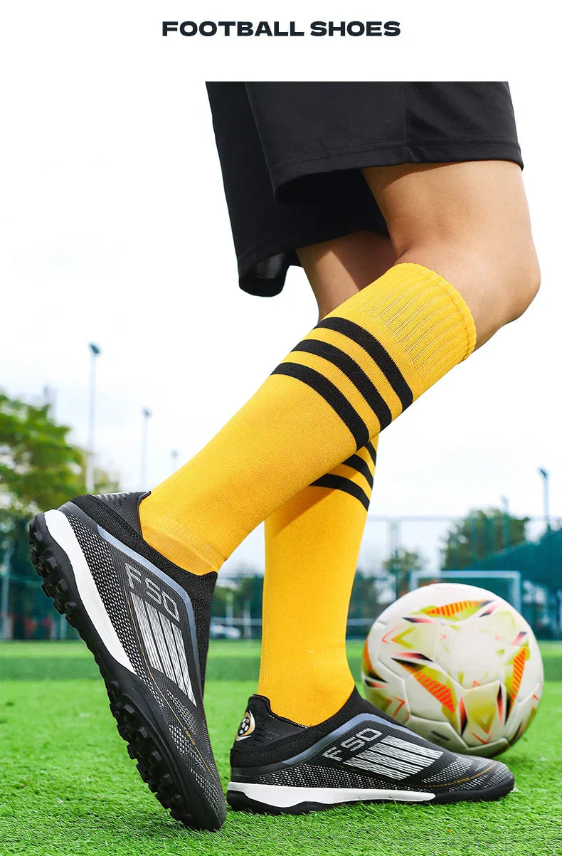 New Men's Soccer Shoes Sport Ultralight Football Boots Turf Comfortable Fg Grass Cleats Futsal Non Slip Outdoor Adult Non-Slip