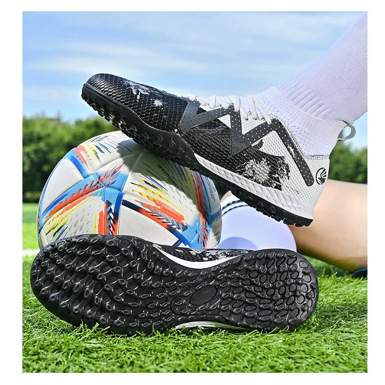Men New TF Football Boots Society Professional Comfortable Top Quality Male Soccer Shoes Adult Casual Ultralight Football Shoes