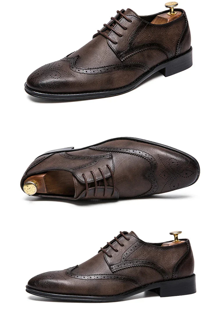 Lace-up casual leather shoes Men's wedding carved Brogues men's formal business pointed shoes Groom's leather shoes