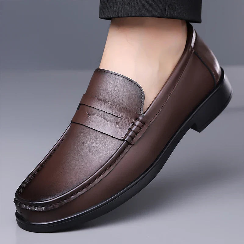 2026 Summer Mens Leather Loafers Slip on Casual Shoes Breathable Moccasins Comfortable Walking Office Flats Male Walking Shoes