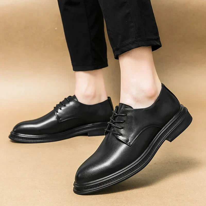 Fashion Men Brogue Oxford Shoes British Style Casual Shoes PU Leather Formal Dress Footwear Man Outdoor Sneakers Business Shoes