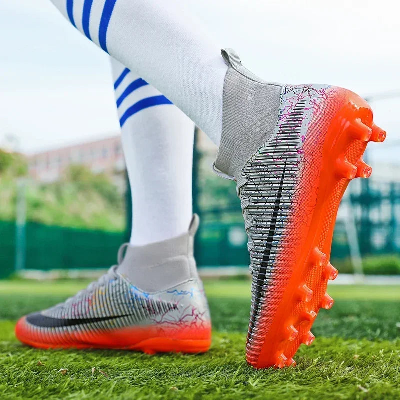 Men Original Soccer Shoes Society Sneaker Professional Ultralight Indoor Top Quality Students Training Resistant Football Shoes