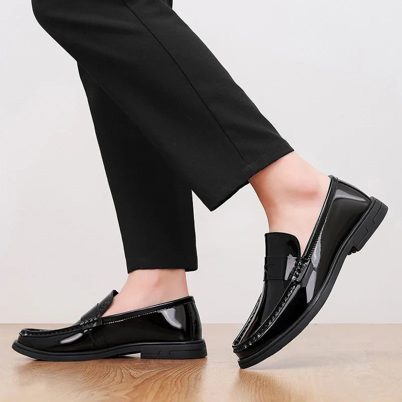 2026 New Men's Patent Leather Penny Loafers Slip On Design Soft Cushion Insole Wear Resistant Sole Business Wedding Party Shoes