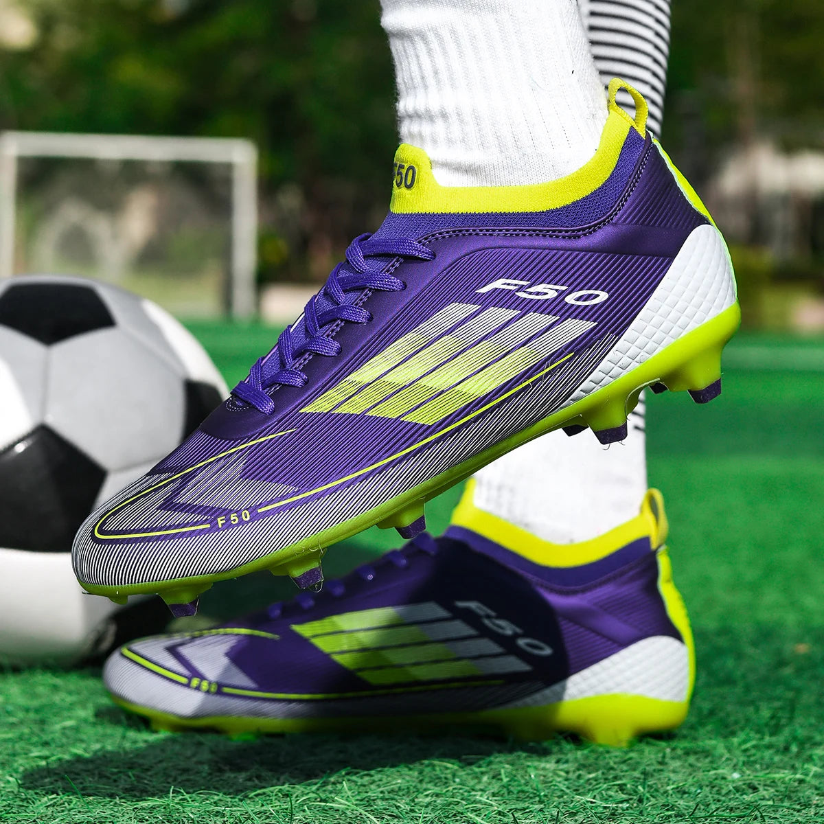 TF/FG Men Football Shoes Society Cleats Fast Soccer Shoes Non-Slip Grass Training Football Field Boots Sneaker Match Unisex