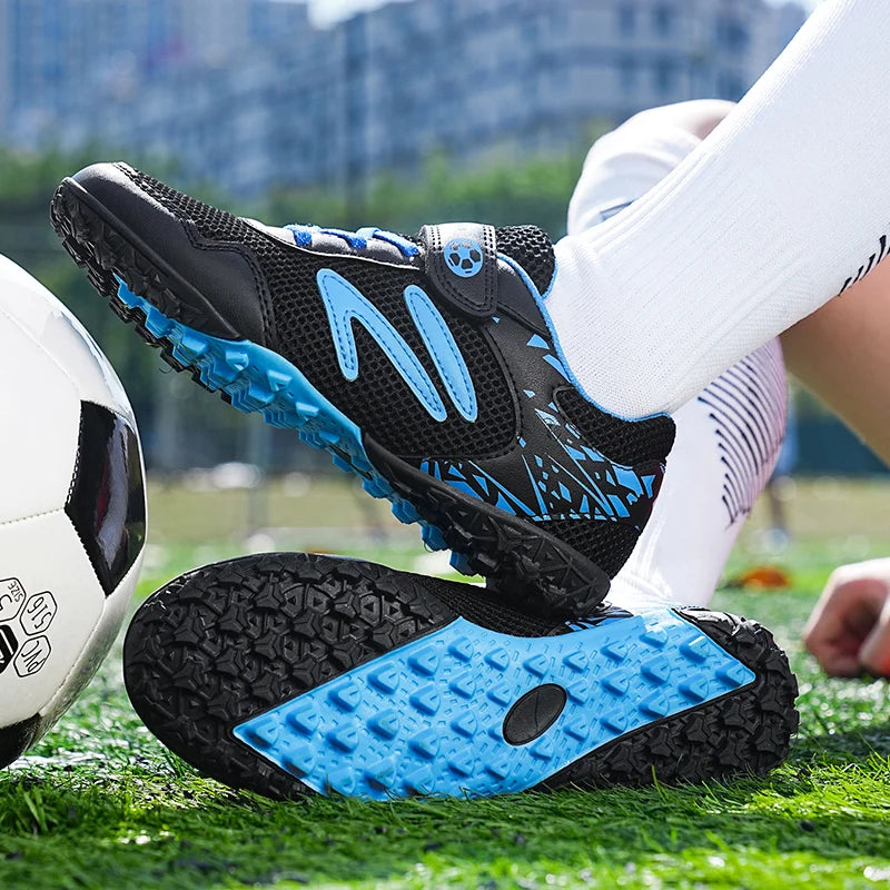 Ultralight Outdoor Soccer Sneakers Sweat-wicking Breathable Lining Reinforced Heel Protection Stable Stud Sole Daily Football
