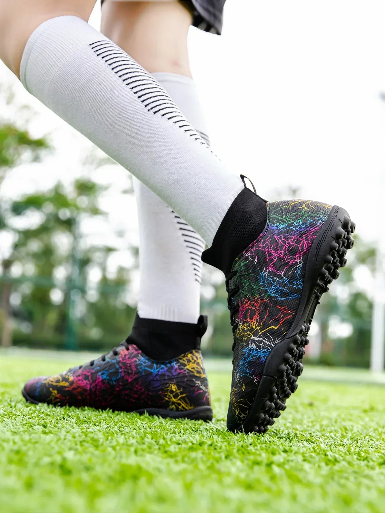 Professional High-Top Soccer Shoes for Men, Tf, Broken Nails (Referring to Cleats), Short Nails (Referring to Studs), Artificial Turf Training, Breathable, Anti-Slip