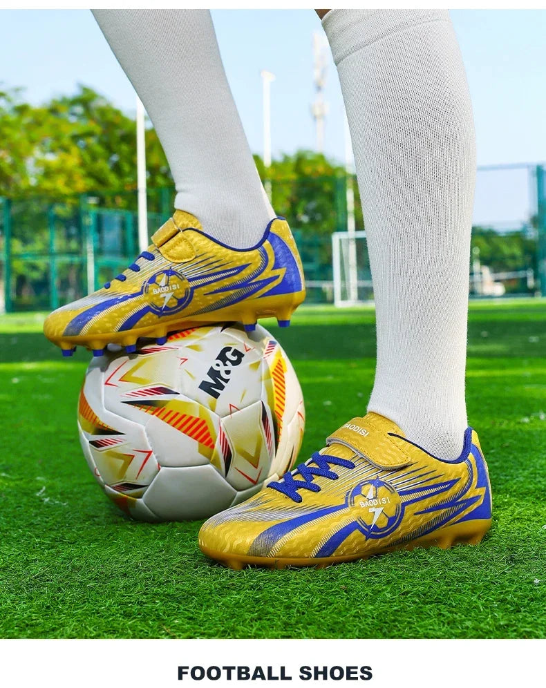 Kids Football Shoes Turf Soccer Cleats Non Slip Lightweight Training Sneakers Indoor Outdoor Futsal Boots Breathable Boys Girls