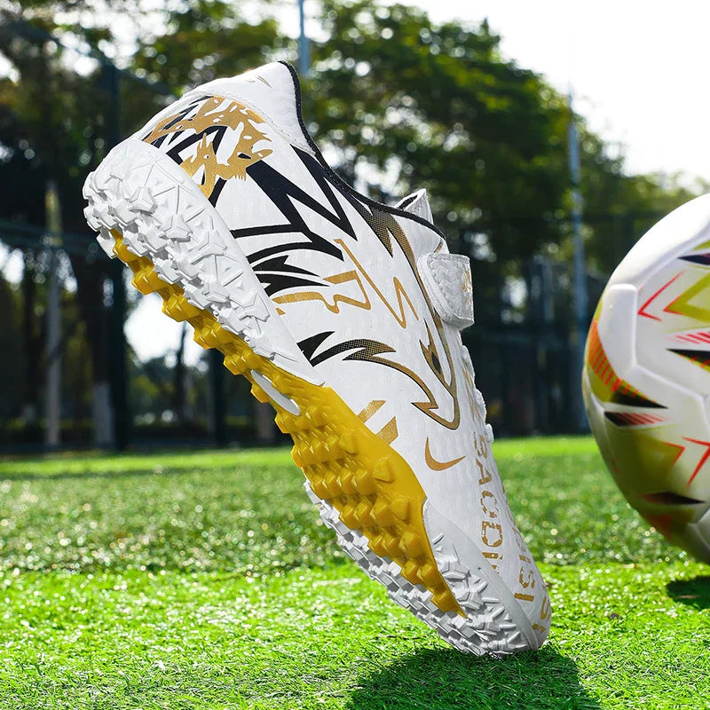 New Men Kids Football Boots Ultralight Professional Boys Match Grass Soccer Shoes Cleats Non-Slip Training Shoes Drop Shipping