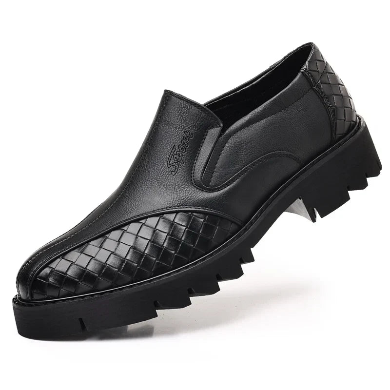 حذاء رجالي أسود من الجلد بنعل سميك لزيادة الطول، مناسب للاستخدام اليومي والمكاتب والأماكن الخارجية والحفلات، حذاء شبابي عصري جديد