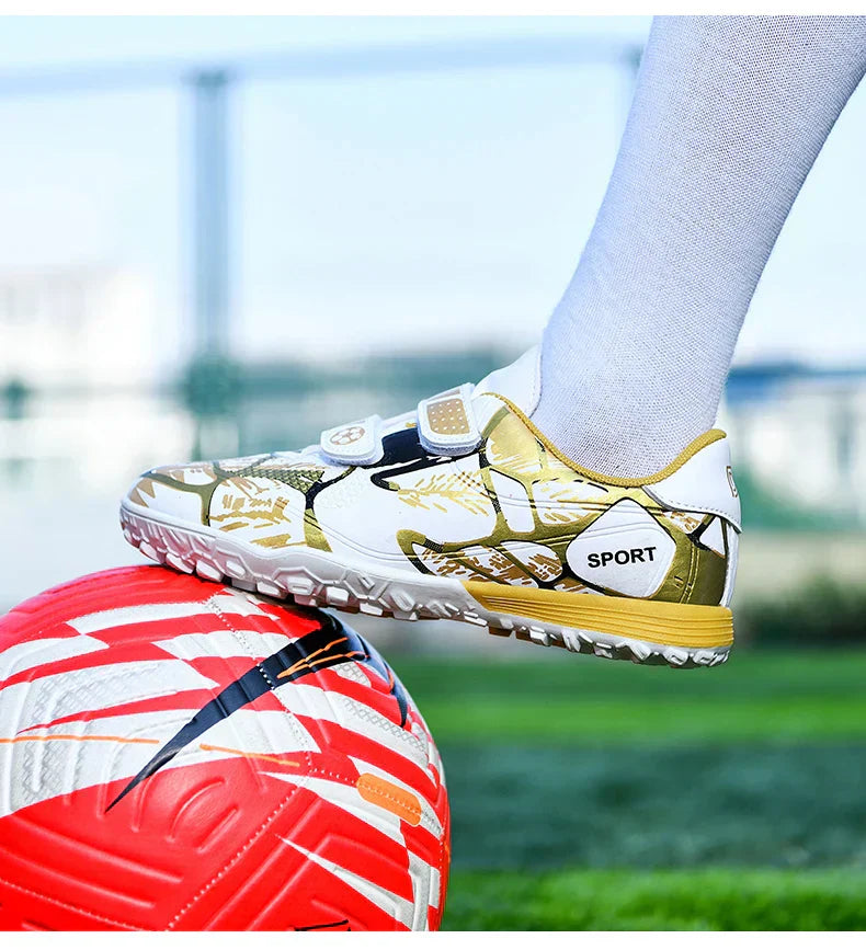 Boys Football Boots New Resistant Casual Kids Soccer Shoes Sneakers Grass Non Slip Training Sports Fast Match Breathable Cleats