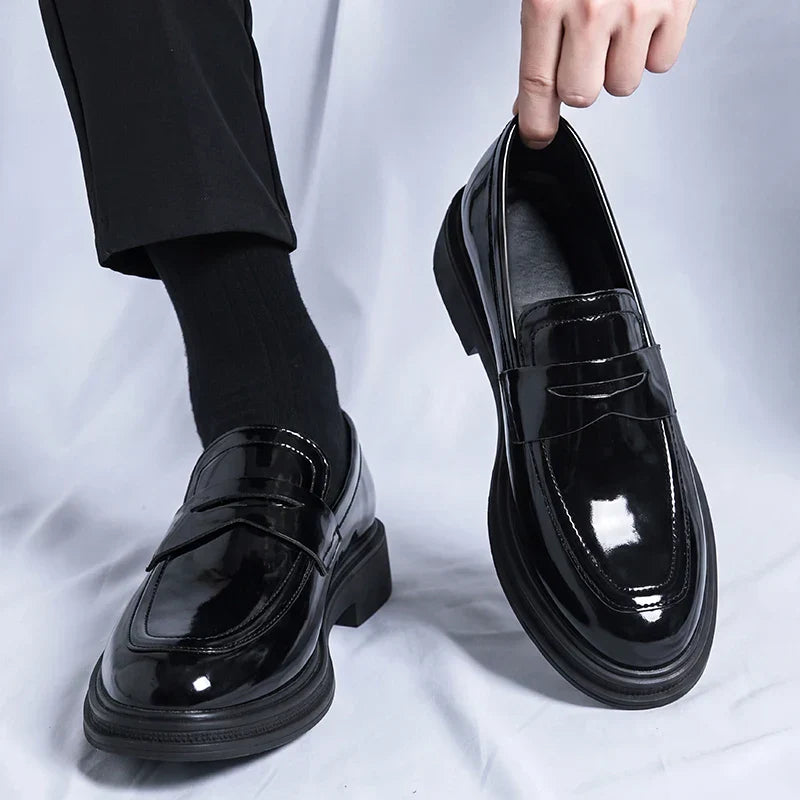 New Summer Slip on Flats Stylish Leather Men's Loafers Fashion Casual Shoes Man Light Antiskid Driving Shoes Handmade Moccasins