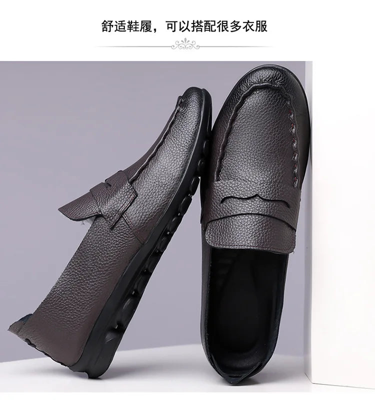 2026 Spring Autumn New Loafers Male Solid Color Fashion Casual Leather Shoes Male Soft Sole Light Driving Shoes Man