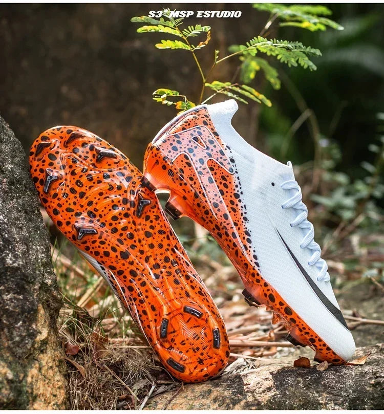 New Men Professional Football Boots Grass Soccer Shoes Outdoor Sport Non-Slip Training Shoes Match Sneakers Ultralight Unisex
