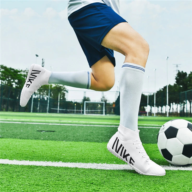 Soccer Shoes For Men Fast Professional Football Shoes Indoor Original Football Field Boots Non-Slip Ultralight Sneaker Non-Slip