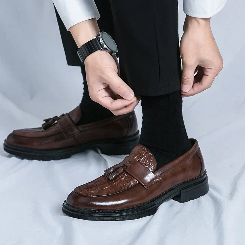 Men's Shoes Leather Men Fashion Spring Tassel Loafers Hot Sale Handmade Business Shoes Luxury Brand Lace-Up Men's Groom Footwear