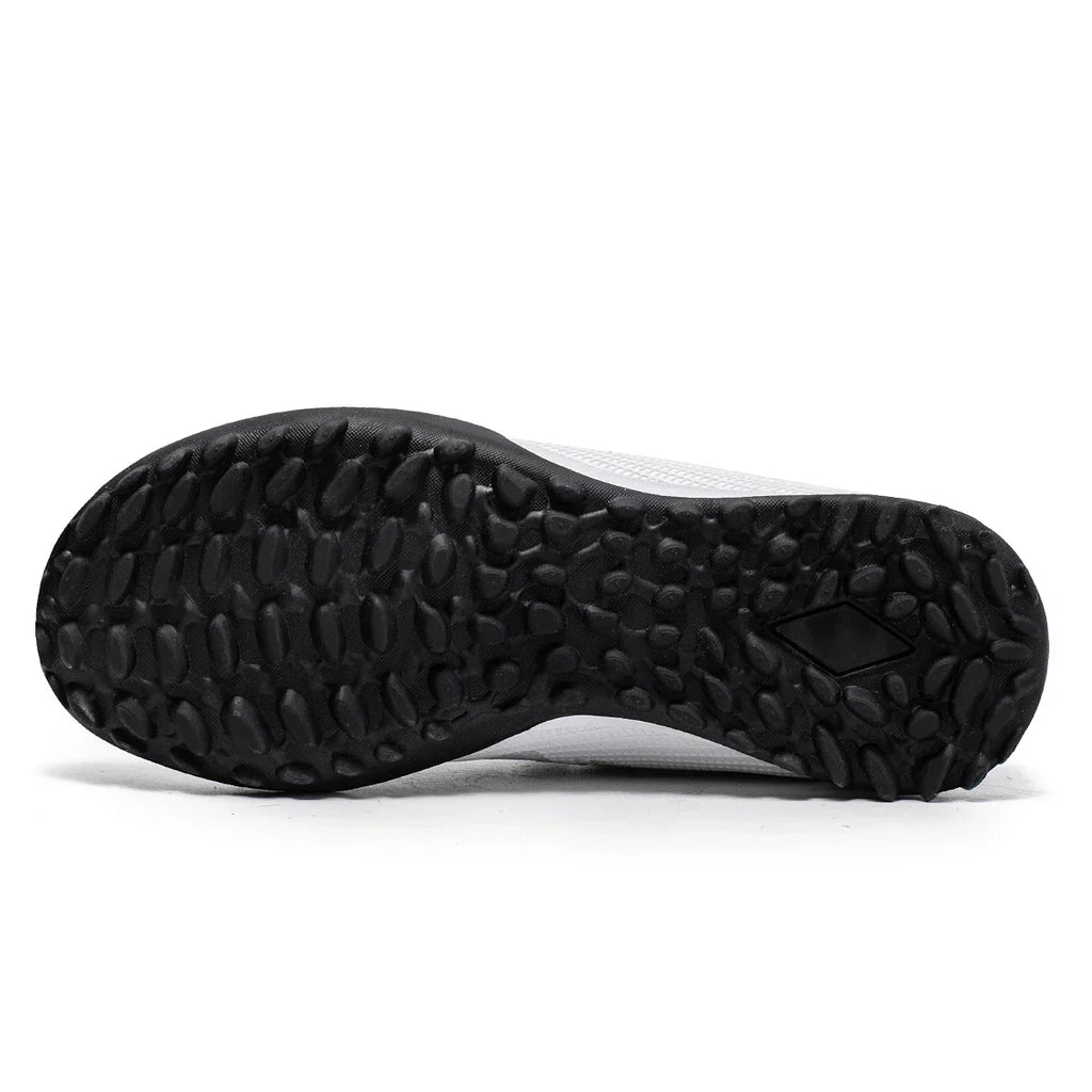Low-top, soccer shoes, unisex, TF and FG, slip-resistant and wear-resistant, available in 3 colors. Sole spikes Not above ankle