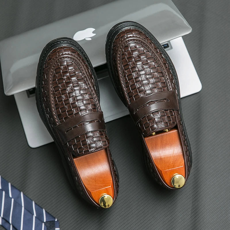 British Style Men's Leather Shoes Massage Soles Casual Shoes High-quality Men's Formal Shoes Versatile Loafers Big Size 38-46