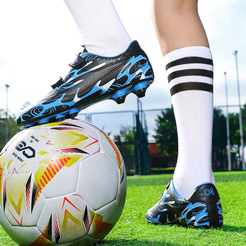 New Hot Kids Soccer Shoes School Football Boots Boys Girls Cleats Grass Sneakers Child Outdoor Athletic Training Sports Footwear