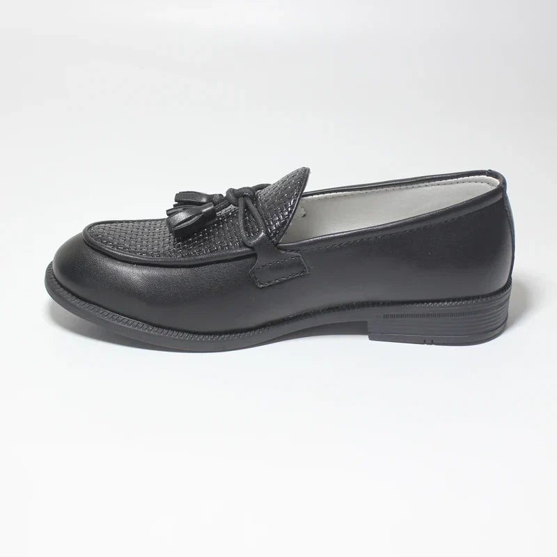 2023 Boys Shoes With Tassel Matte Black PU Leather Loafer Slip on Embossing Moccasins For Kids Boy Dress Shoe Italian Breathable