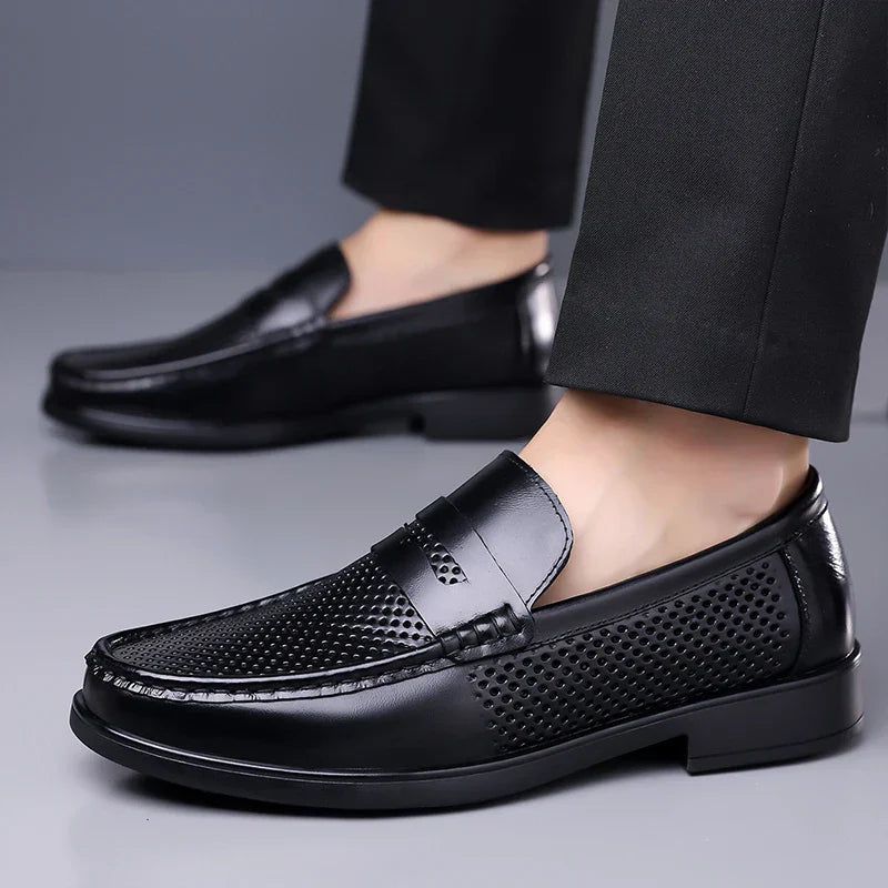 2026 Summer Mens Leather Loafers Slip on Casual Shoes Breathable Moccasins Comfortable Walking Office Flats Male Walking Shoes