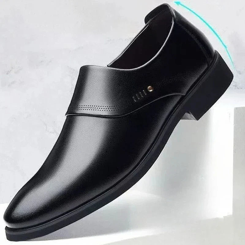 2026 New Men's Shoes Soft Leather Soft Sole Comfortable Fashion Business Casual Leather Shoes Black Footwear