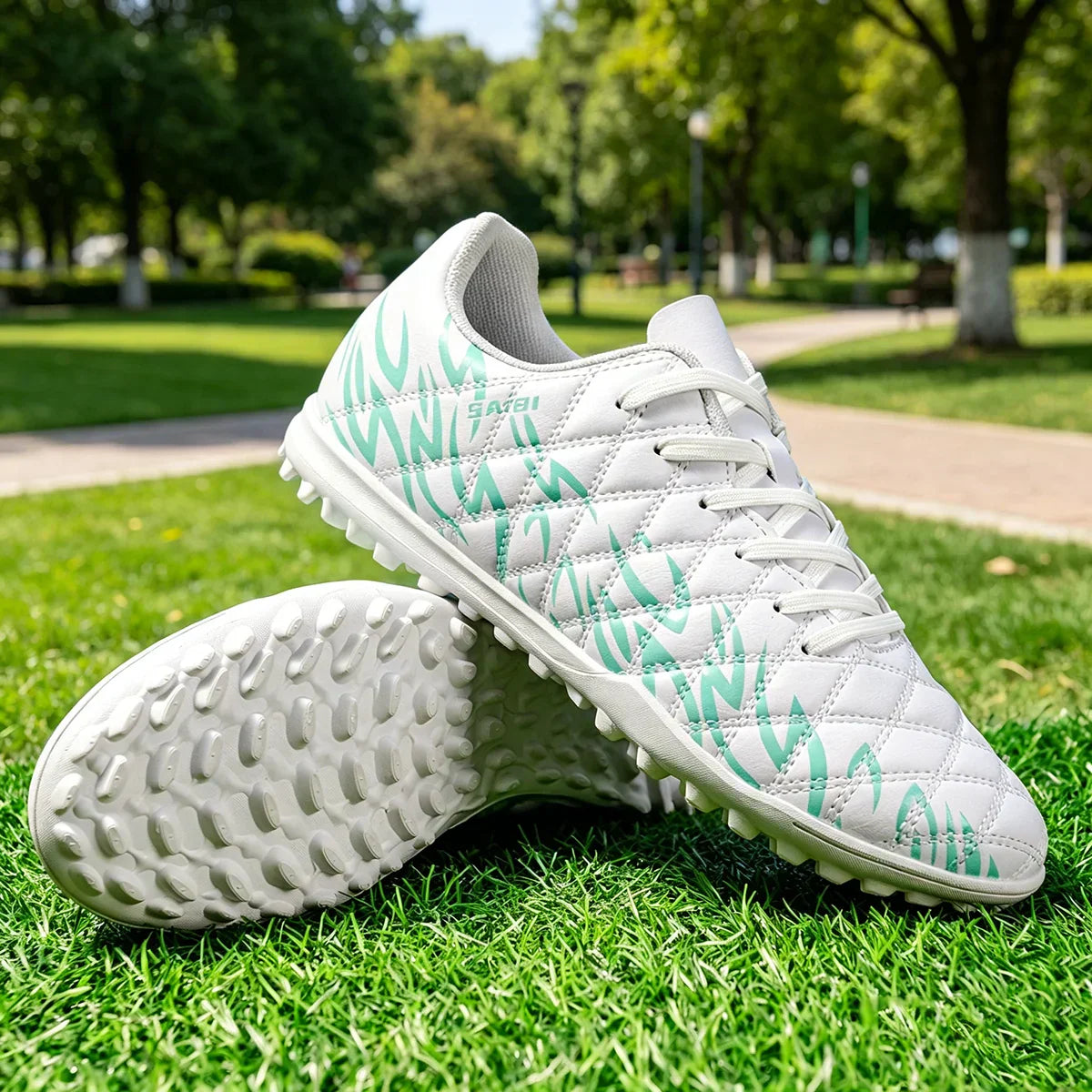 Wear Resistant TF Turf Soccer Boots PU Elastic Fabric Upper Rubber Stable Grip Sole Youth Boys Girls Football Shoes