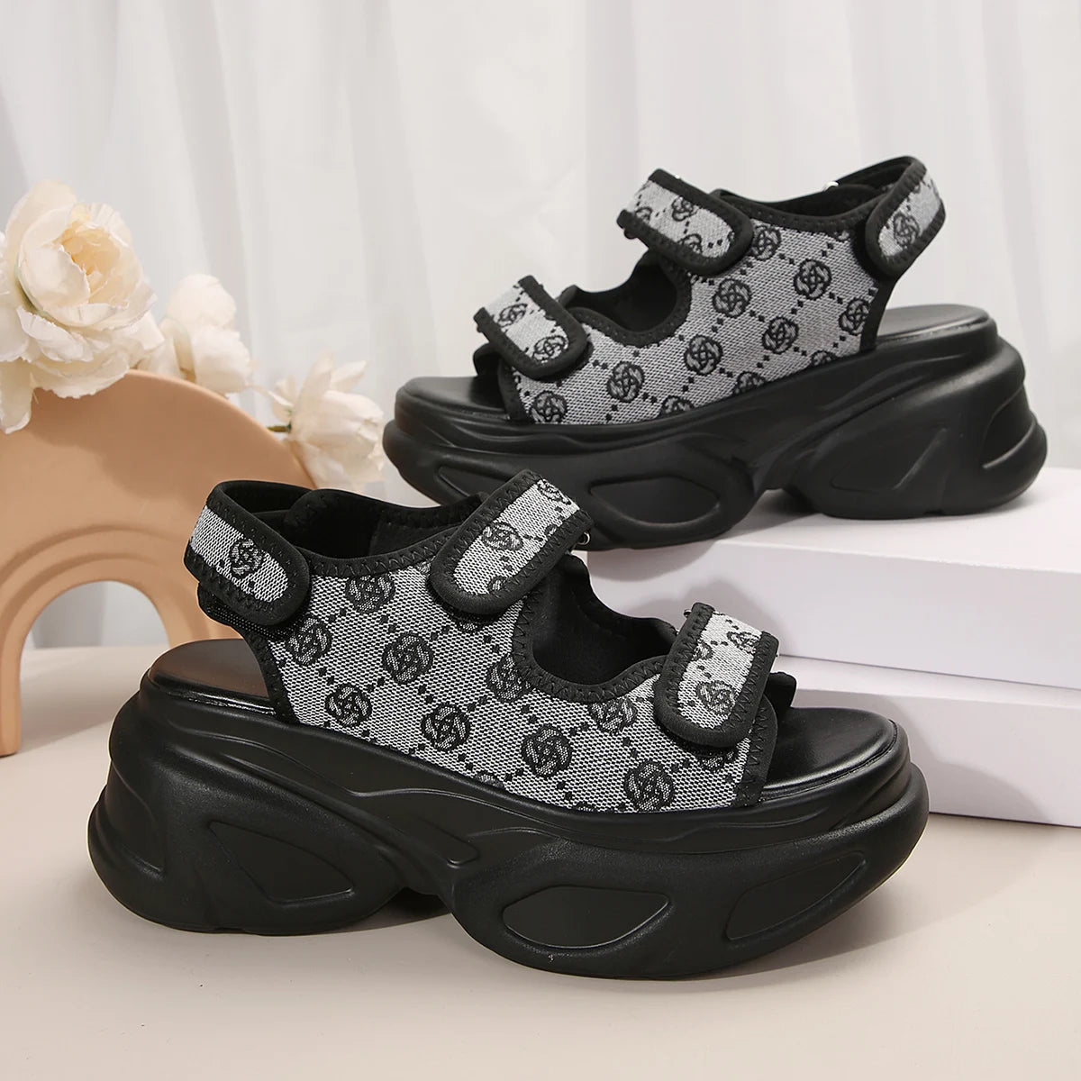 Women Wedge Sandals 2024 New Summer Fashion Thick Slippers Soled Casual Increased Wear Lightweight Beach Sandals Shoes for Women
