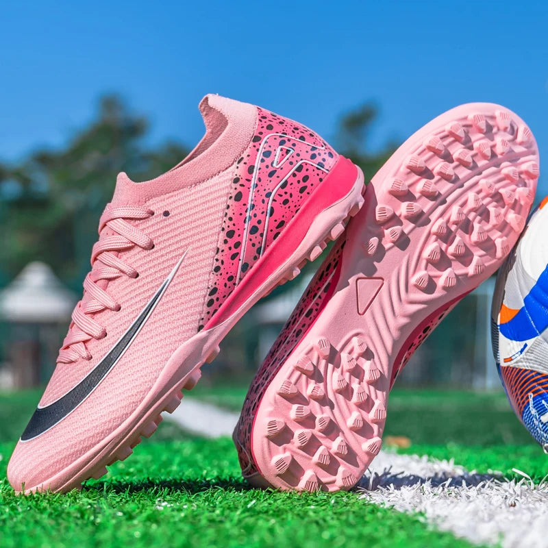 New Men Professional Football Boots Grass Soccer Shoes Outdoor Sport Non-Slip Training Shoes Match Sneakers Ultralight Unisex