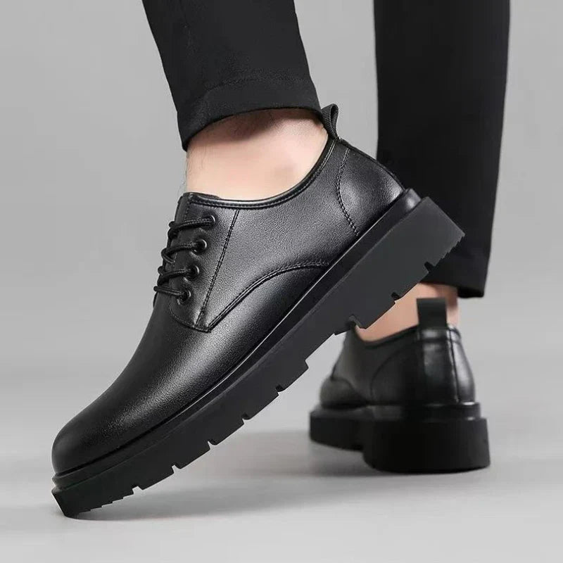 2026 Men's Leather Shoes Breathable Perforated Odor Free Business British Style Office Soft Sole Wear Resistant Casual Footwear
