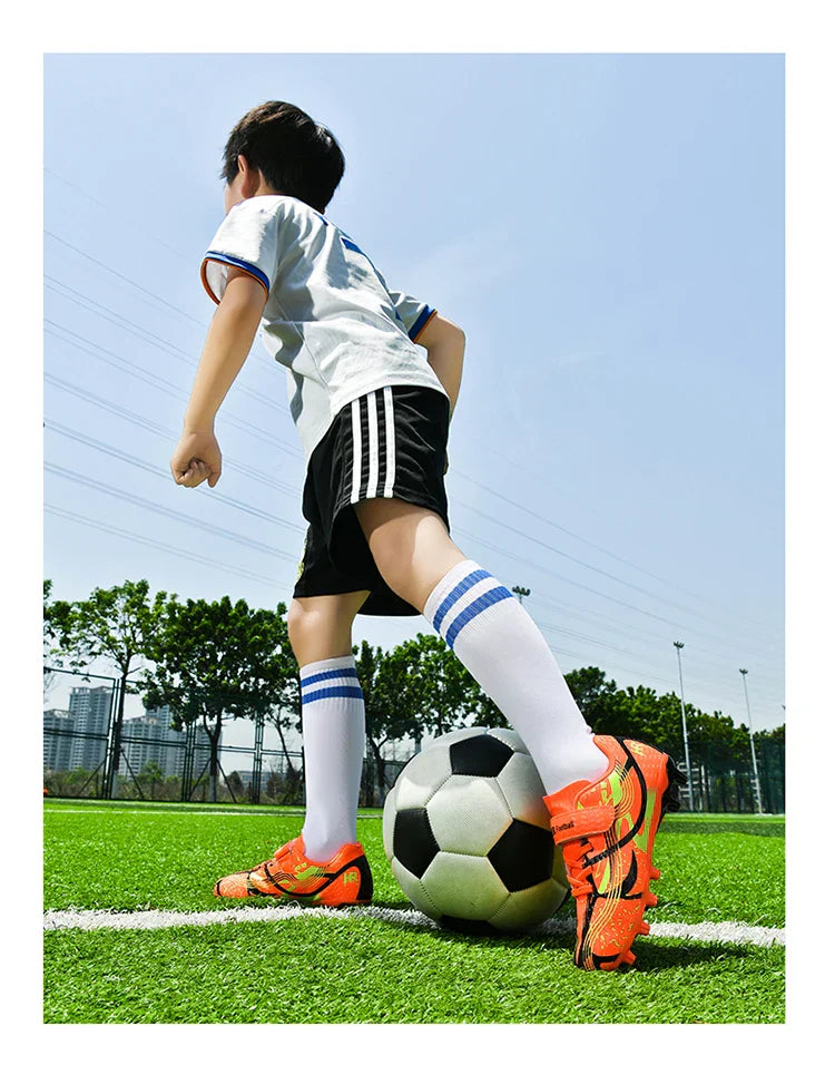 New Men Kids Professional Soccer Shoes Grass Boys Ultralight Football Boots Match Training Shoes Cleats Non-Slip Drop Shipping