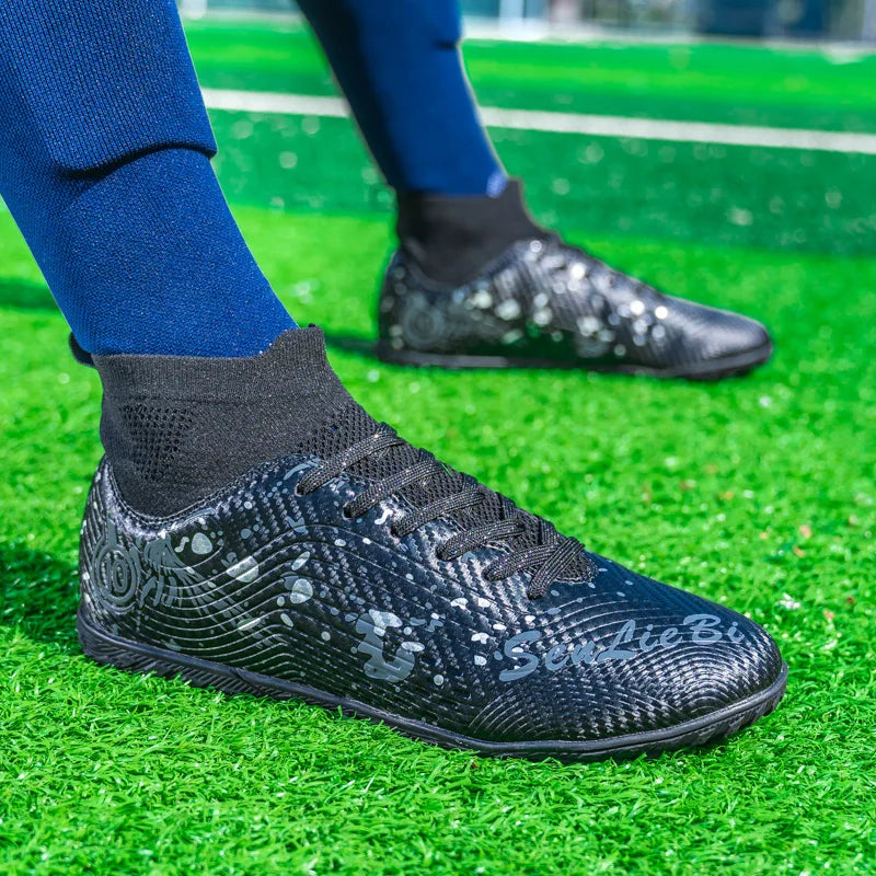 Men‘s Football Boots Outdoor FG Soccer Cleats Women Futsal Sneakers Comfortable Football Shoes Ultralight Soccer Spiked Shoes