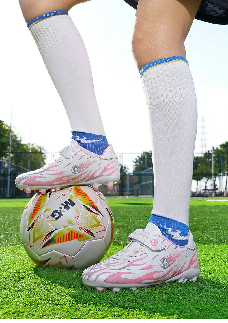 New Kids Soccer Cleats Youth Football Shoes TF Training Sneakers Boys Girls Non-Slip Breathable Lightweight Sport Boots 29-39