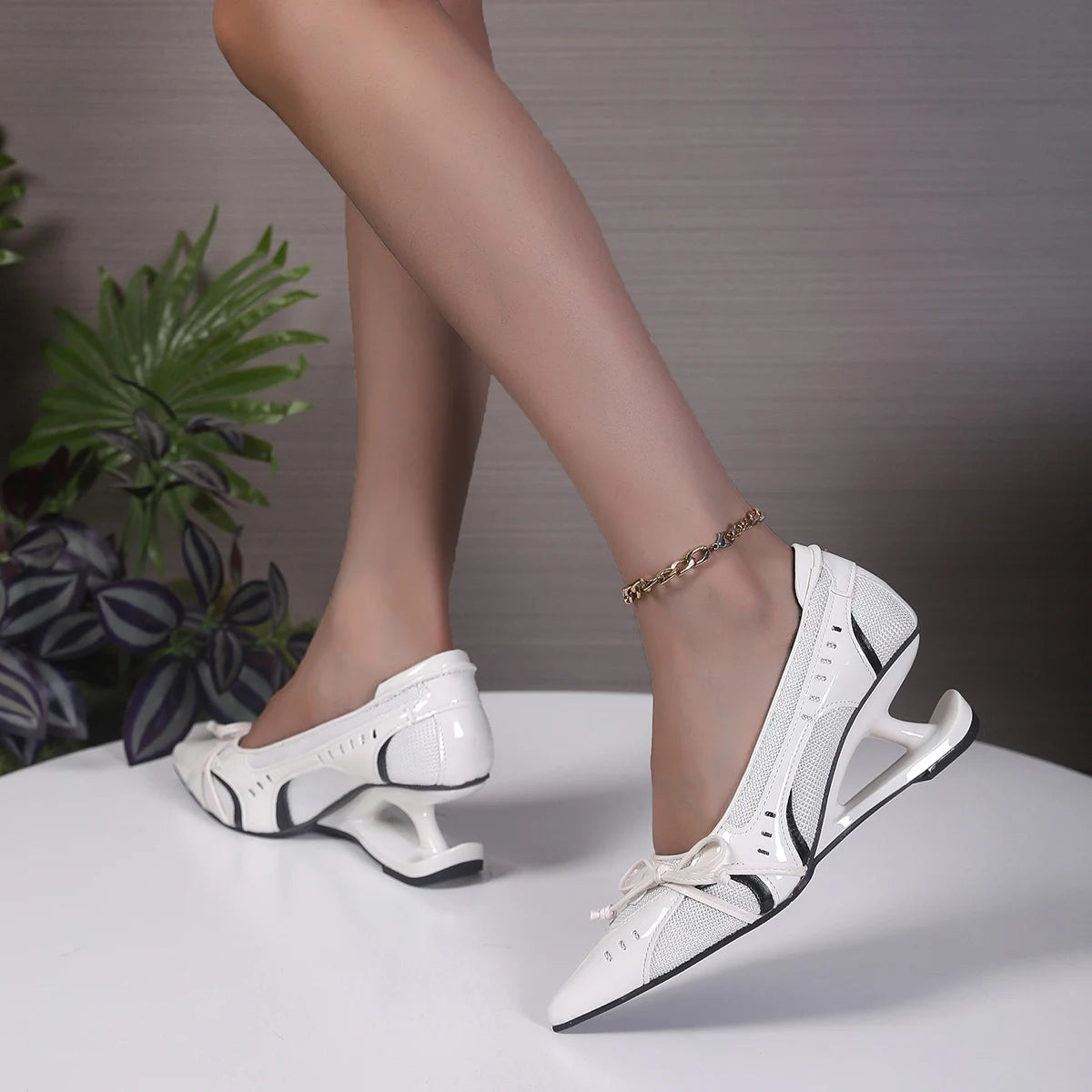 Four Seasons Mary Jane Shoes Special-Shaped Suspension Heel Pointed Toe High Heels Women's Non-Tired Foot Single Shoes