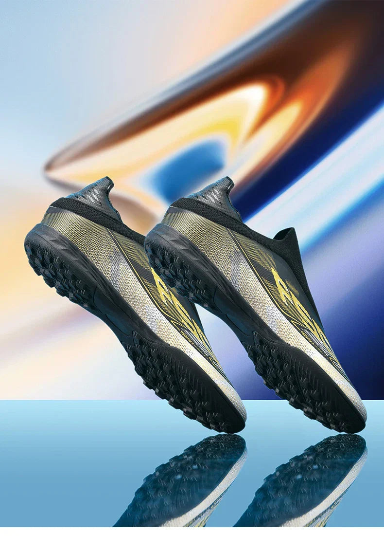 Men New Football Boots Grass Professional Original Resistant Casual Male Soccer Shoes Top Quality  Ultralight Football Shoes