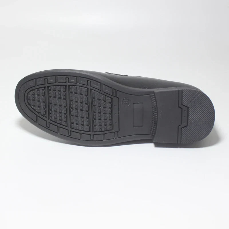 2023 Boys Shoes With Tassel Matte Black PU Leather Loafer Slip on Embossing Moccasins For Kids Boy Dress Shoe Italian Breathable