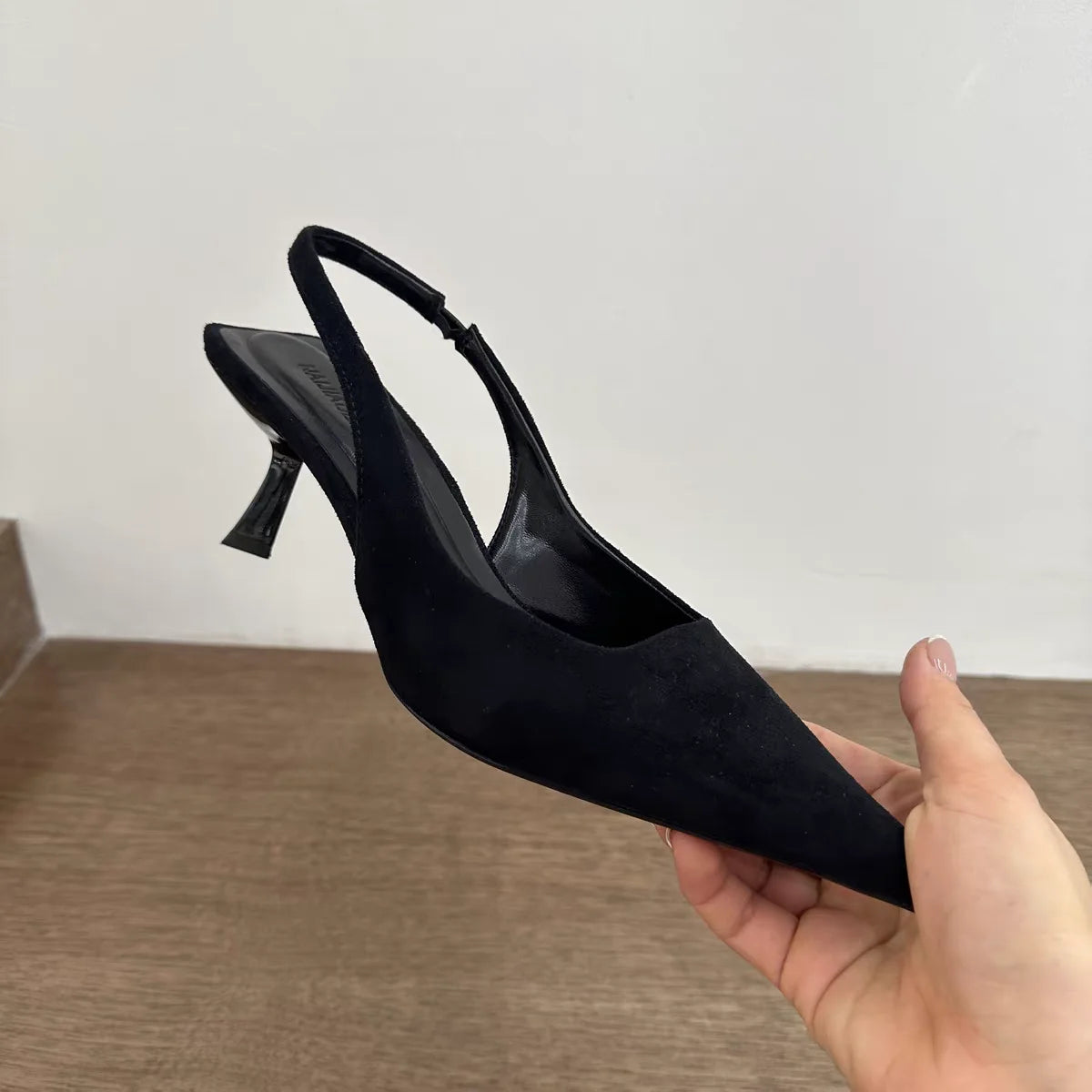Spring Plus Size Selling Season Elegant Pointed Stiletto Sandals Fashion Leopard Print Design French Niche Women's High Heels.