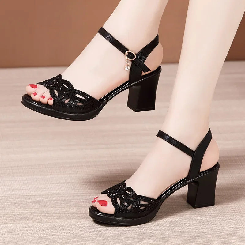 Small Size 32-43 Elegant Rhinestone Black Office Work Mom Shoes Women's Platform Sandals 2026 Summer Med Block Heels Sandals