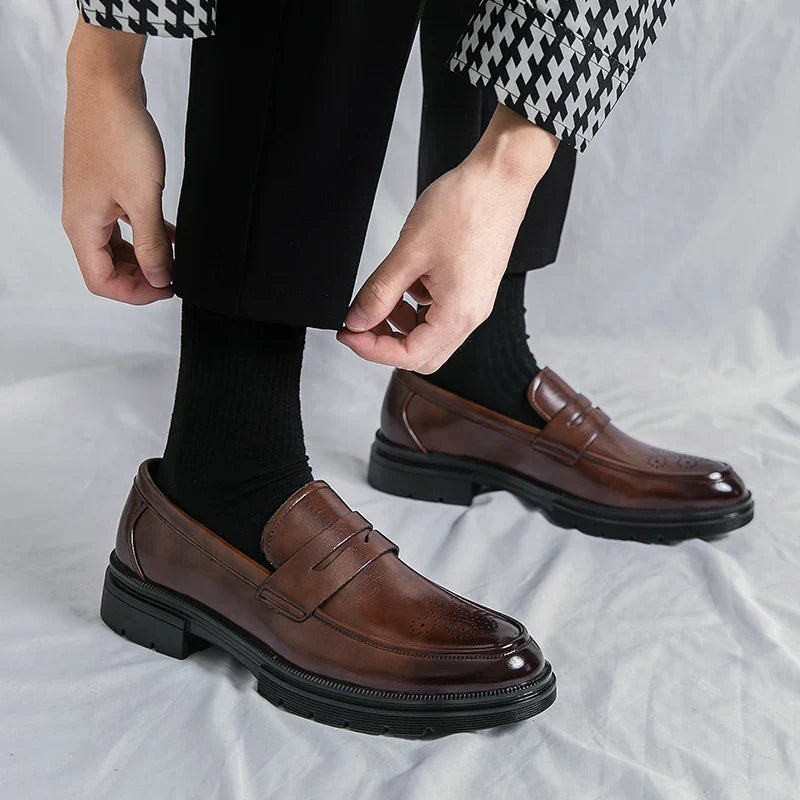 Spring Luxury Thick soled Casual Shoes Men's Black Penny loafers men Brown Business Office Dress Shoes for Mentênis masculino