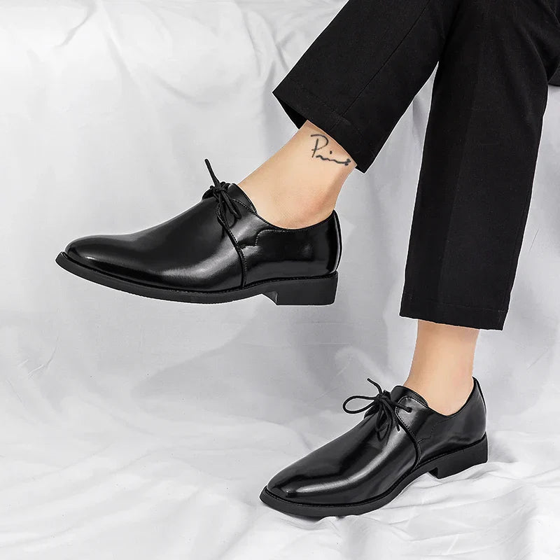 New Men's Solid-Color Belt Casual Shoe Are Comfortable And Classic Business Office Fair Dress Shoe Are Fashionable Wedding Shoes
